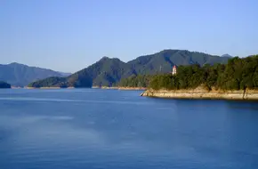 Thousand Islet Lake