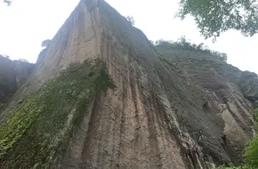 Wolong Pool
