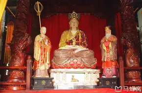 Fengdu Ghost City - Bao'En Temple