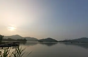 Xianghu Tourist Resort Shiyanshan Ship Dock