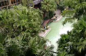Tianci Huatang Hot Spring