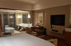 Thousand Island Lake Riverside Hilton Resort
