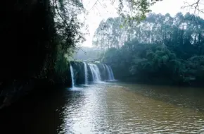 Tongguanyi Town