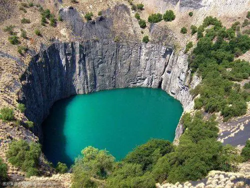 Mine Shaft Green Pool