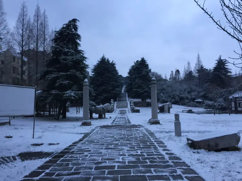 Li Wenzhong Mausoleum