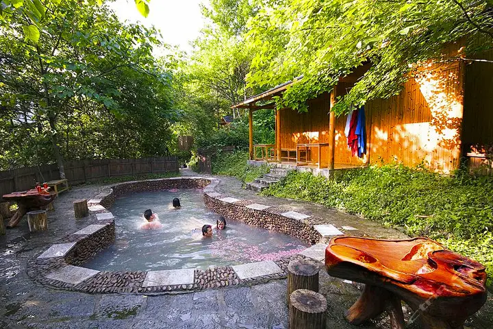Jinzhong Mountain Hot Spring