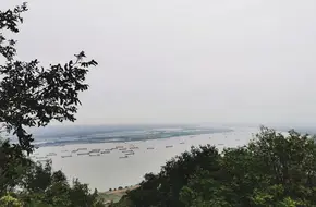 Xixia Mountain Scenic Resort - Emperor Qin At The River