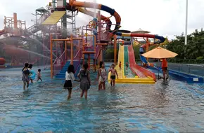 Yu Gui Garden Global Wonders Triumph Kingdom Theme Park