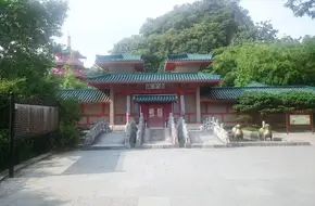 Emperor Shun'S Temple