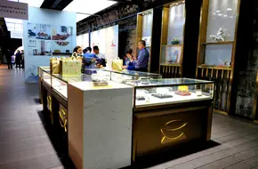 Chinese Traditional Treasure Basin Cultural Exhibition