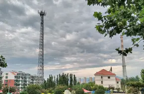Floating Mountain