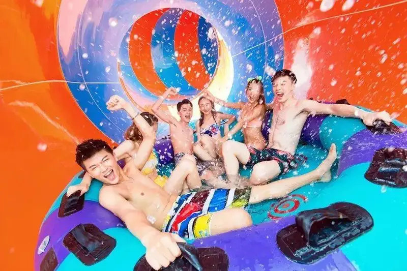 Chimelong Water Park Main Entrance Plaza