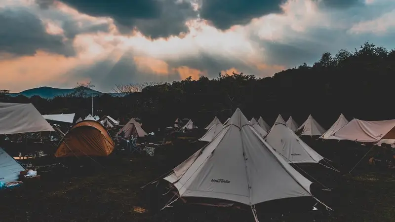 Camping Lounge Bar