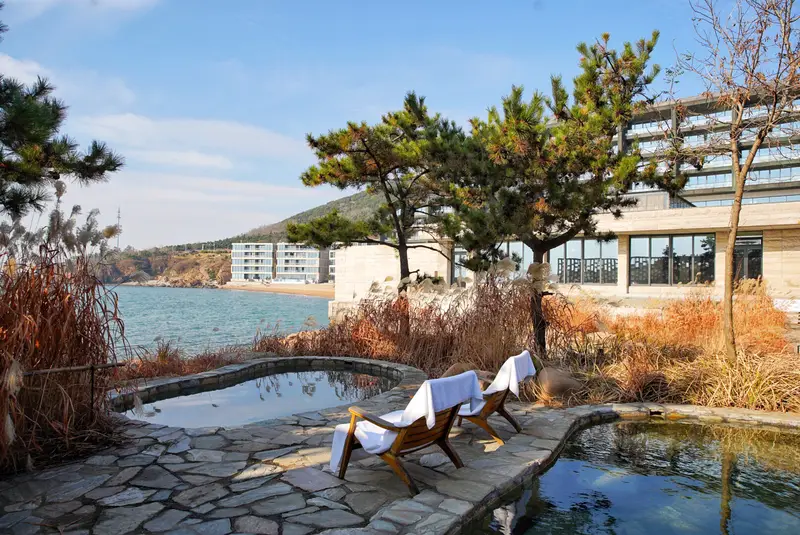 Hanbi Pavilion Open-Air Hot Spring