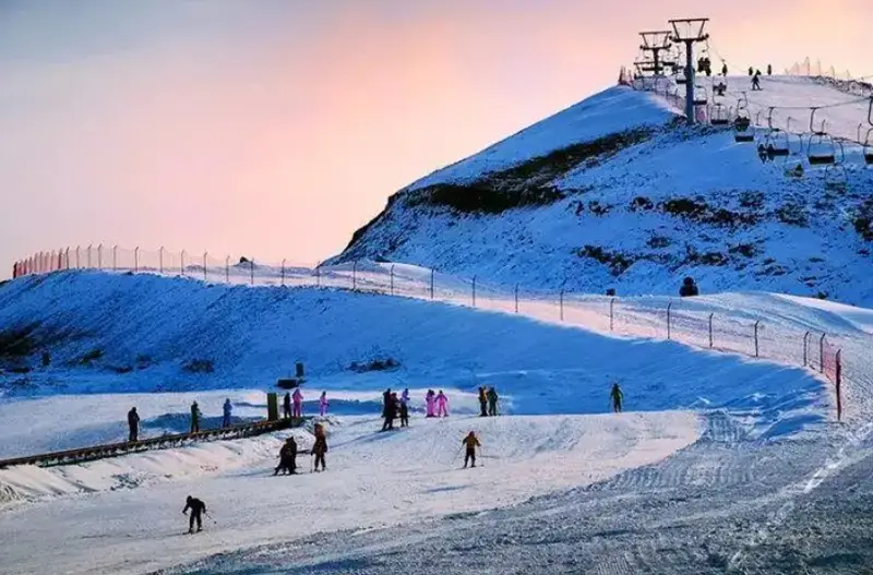 Rose Mountain Ice And Snow World
