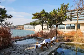 Hanbi Pavilion Open-Air Hot Spring