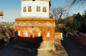 Xiangyan Zongyin Pavilion