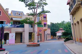 Jiulong Lake Resort