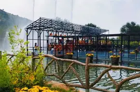 Pingdu Tea Mountain Glass Bridge