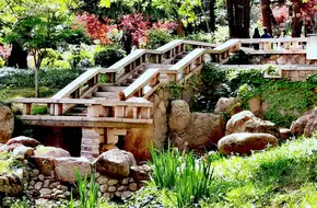 Hundred Flowers Garden