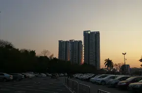 Huadu Lake Square
