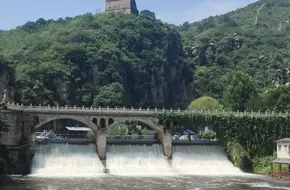 Qinglong Gorge Shuijing Villa