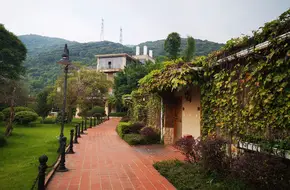 Waigeshi Hot Spring Resort