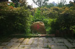Drippling Jade Pavilion
