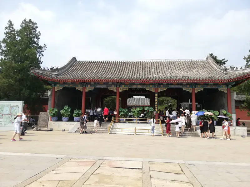 Yuanmingyuan Ruins Park (Qichun Garden Palace Gate)