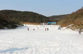 Lingzhu Mountain Ski Resort