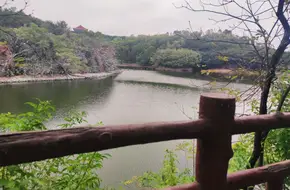 Lotus Mountain Scenic Area, Hundred Flowers Garden (Taolian Road)