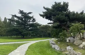 Fan-Shaped Pavilion