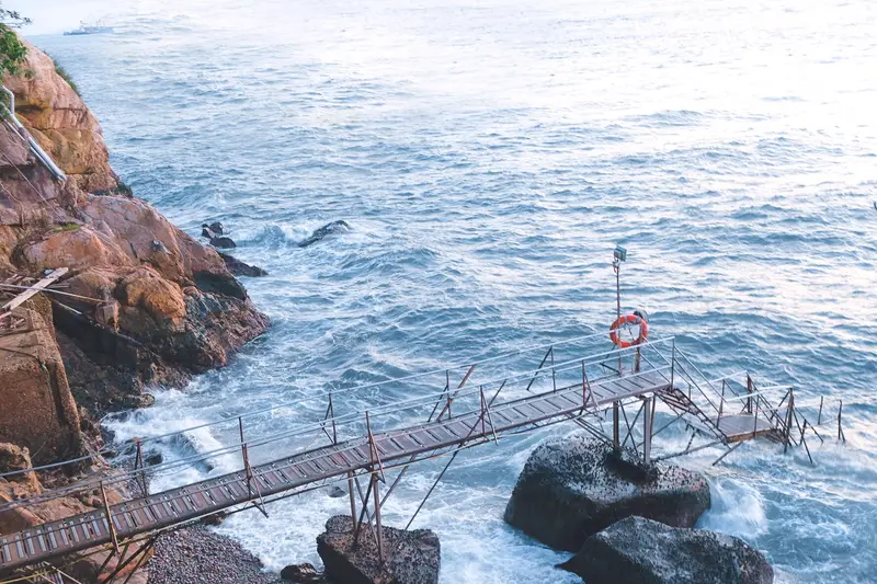 Sai Wan Swimming Shed