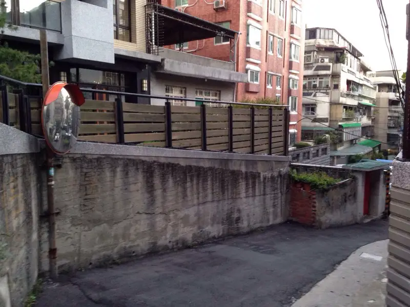 Confession Alley