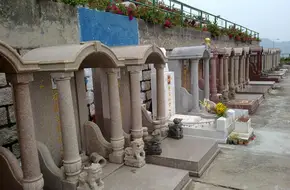 Grave Of Wong Ka Kui
