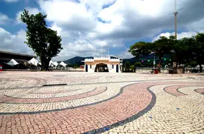 Barra Square