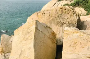 Cheung Po Tsai Cave