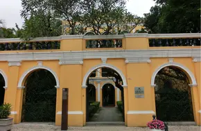 Ho Tung Library