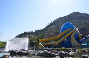 Grand Aquarium