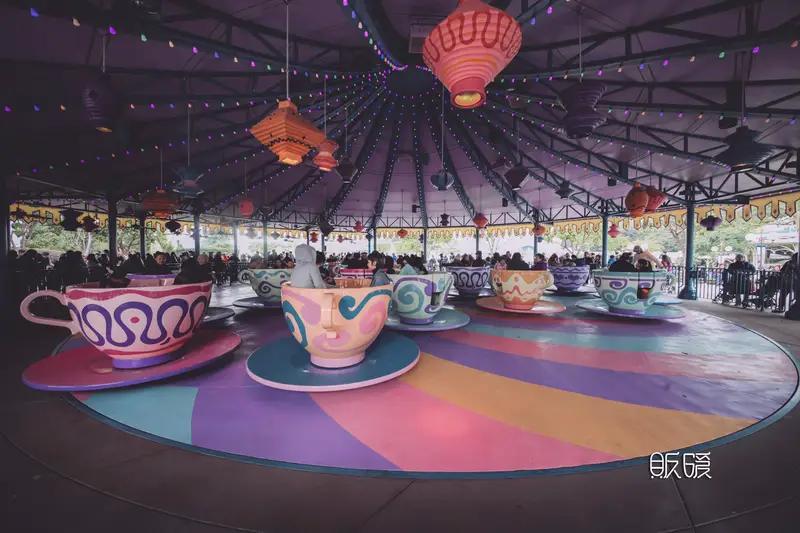 Mad Hatter'S Tea Cups