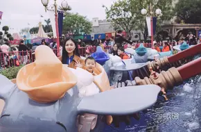 Dumbo'S Rotating World