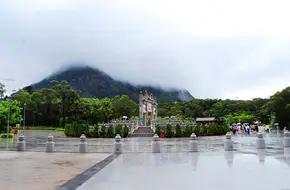 Po Lin Monastery