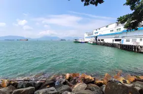 Man Cheung Po’s Infinity Pool