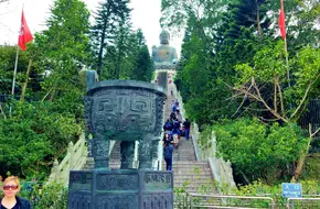 Po Lin Monastery