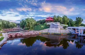 Qinglong Lake Park