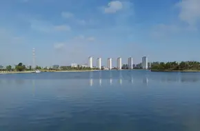 Lan Xiang Lake