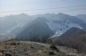 Sun-Facing Valley