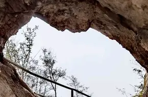 Shihua Cave Moon Mountain Scenic Area